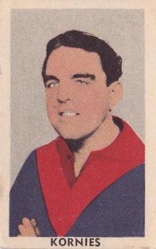 1948 Kornies Victorian Footballers #14 Fred Fanning Front